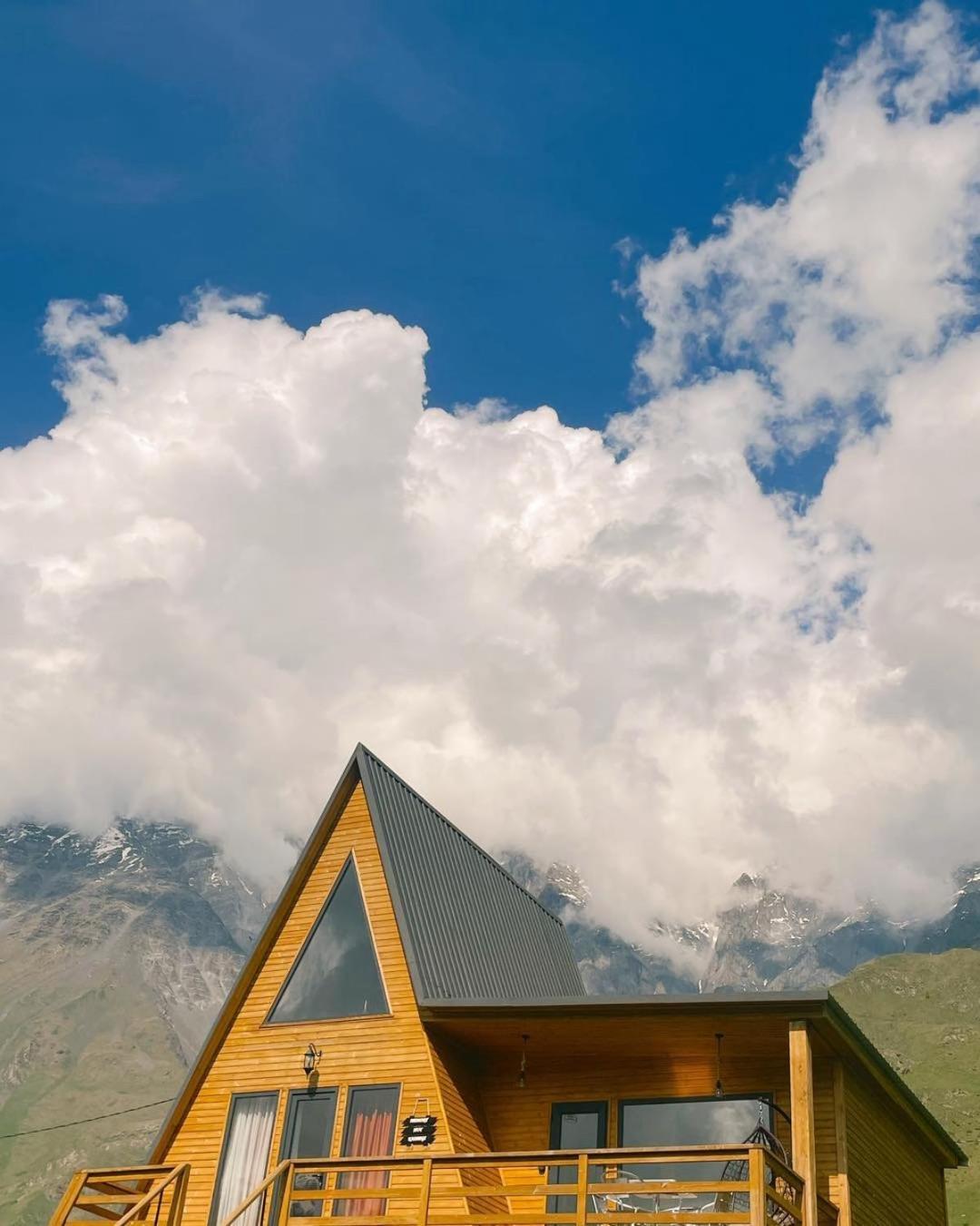 Memory Hut_Kazbegi Stepantsminda Exterior foto